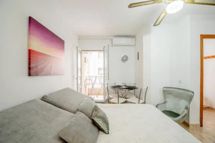 Apartamento Inteiro Acolhedor Perto Da Praia Torrevieja Exterior foto